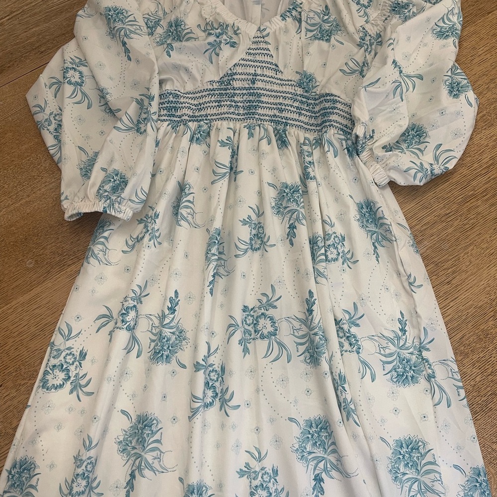 Medium longer sleeved maxi dress